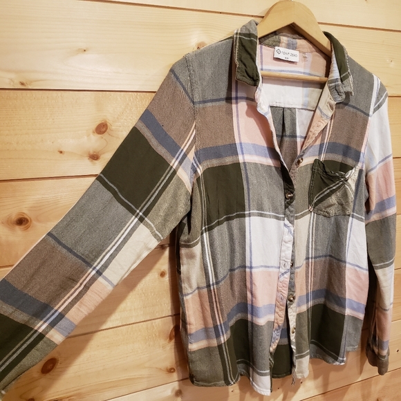 Point Zero Light Button-down - Picture 11 of 11